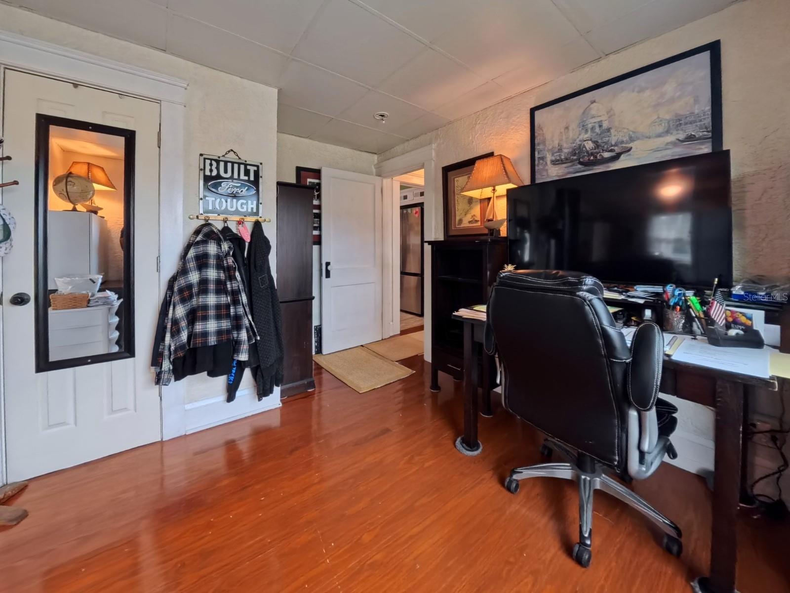 Image 29 of 93 For 434 Vermont Avenue