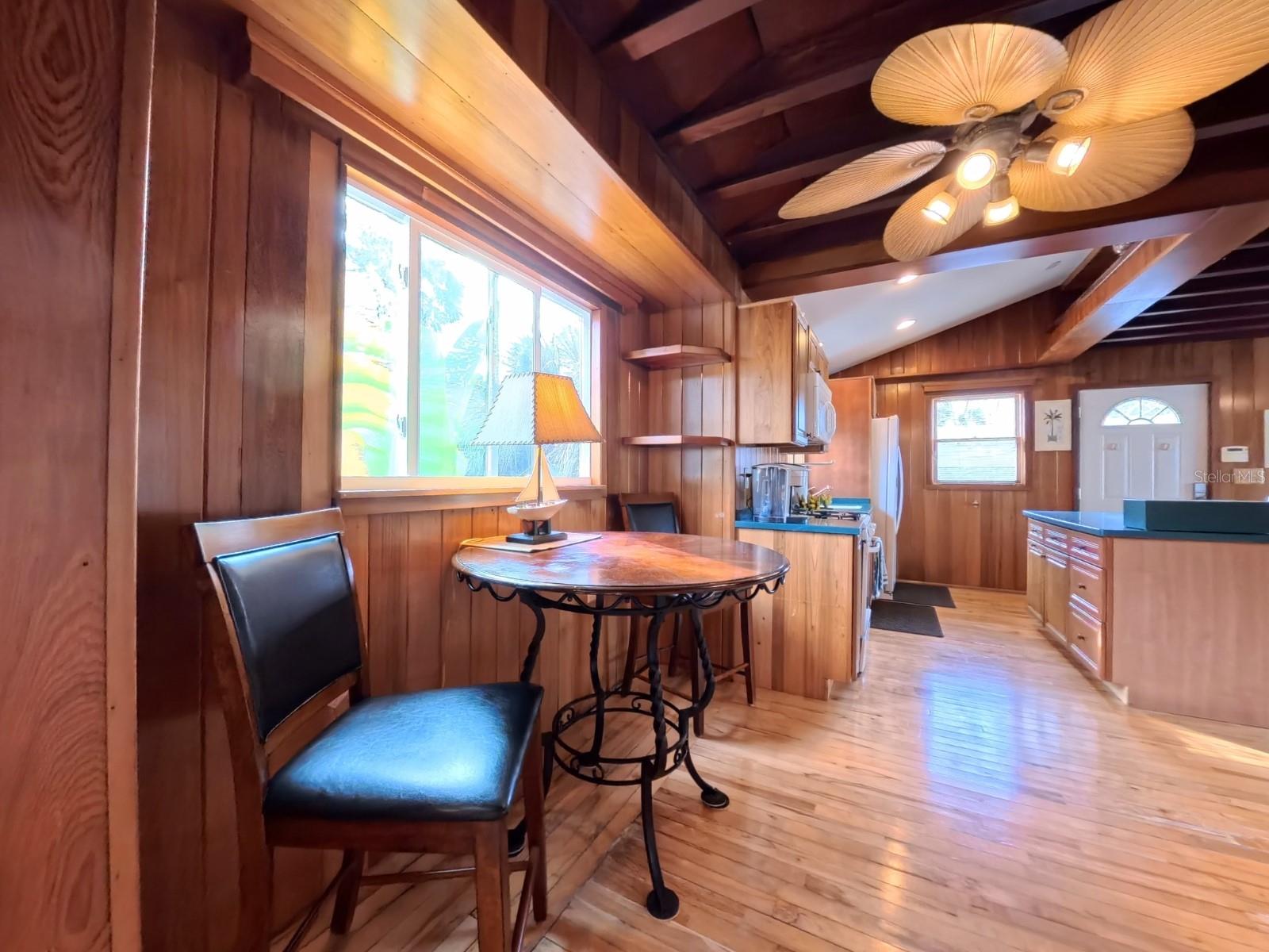 Image 32 of 93 For 434 Vermont Avenue