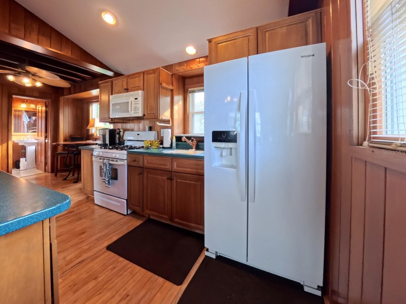 Image 40 of 93 For 434 Vermont Avenue