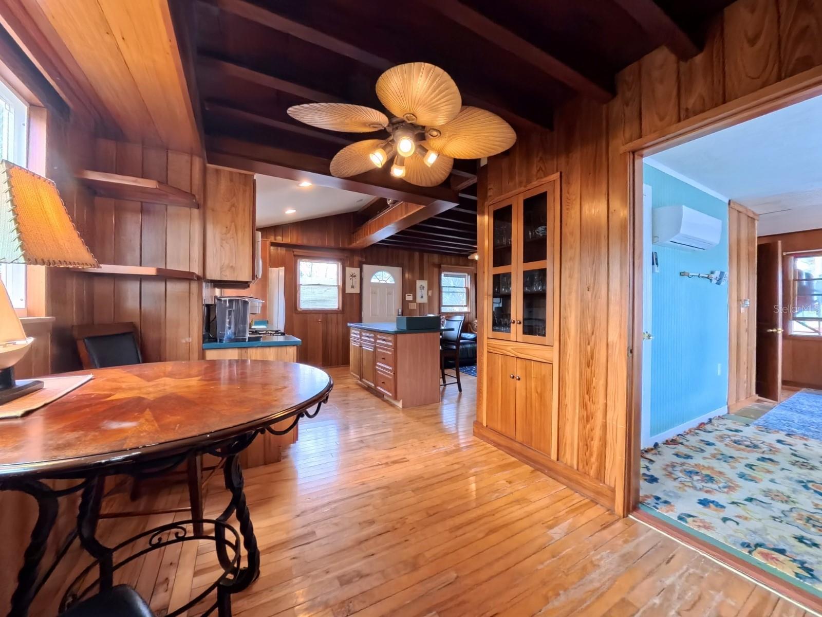 Image 43 of 93 For 434 Vermont Avenue