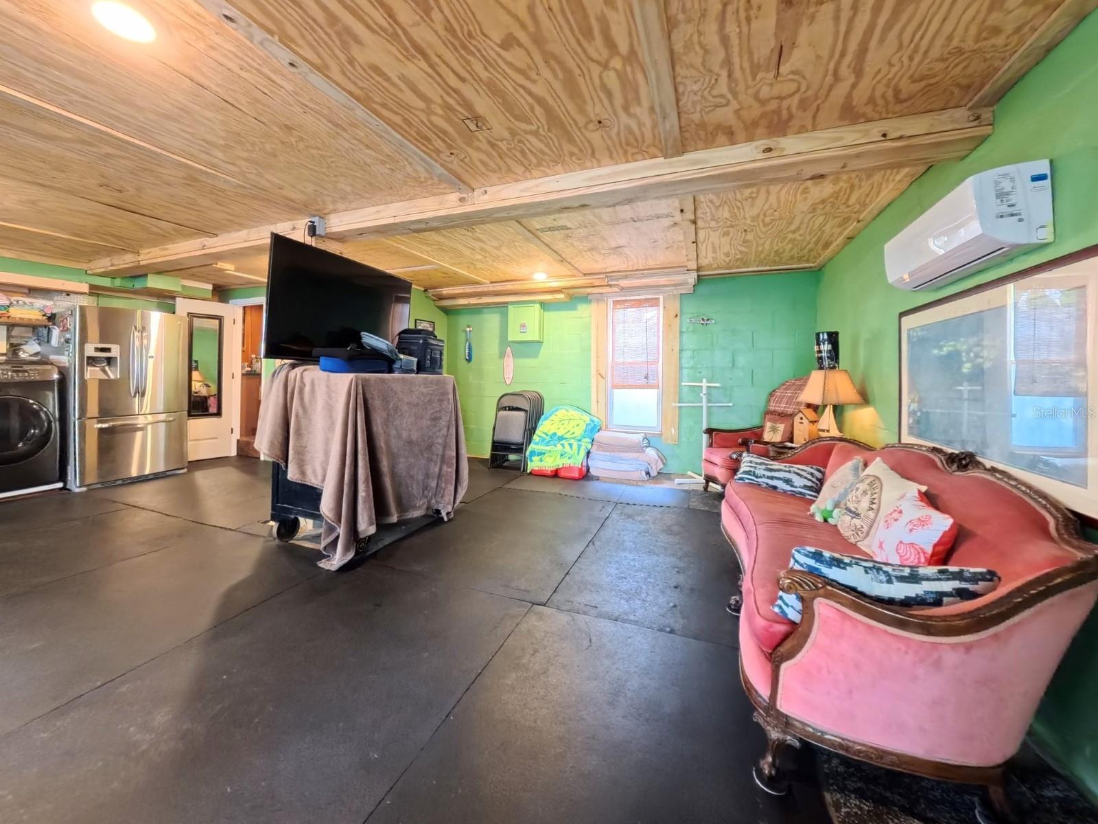 Image 54 of 93 For 434 Vermont Avenue