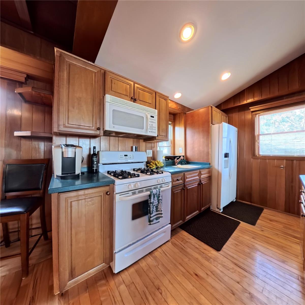 Image 85 of 93 For 434 Vermont Avenue