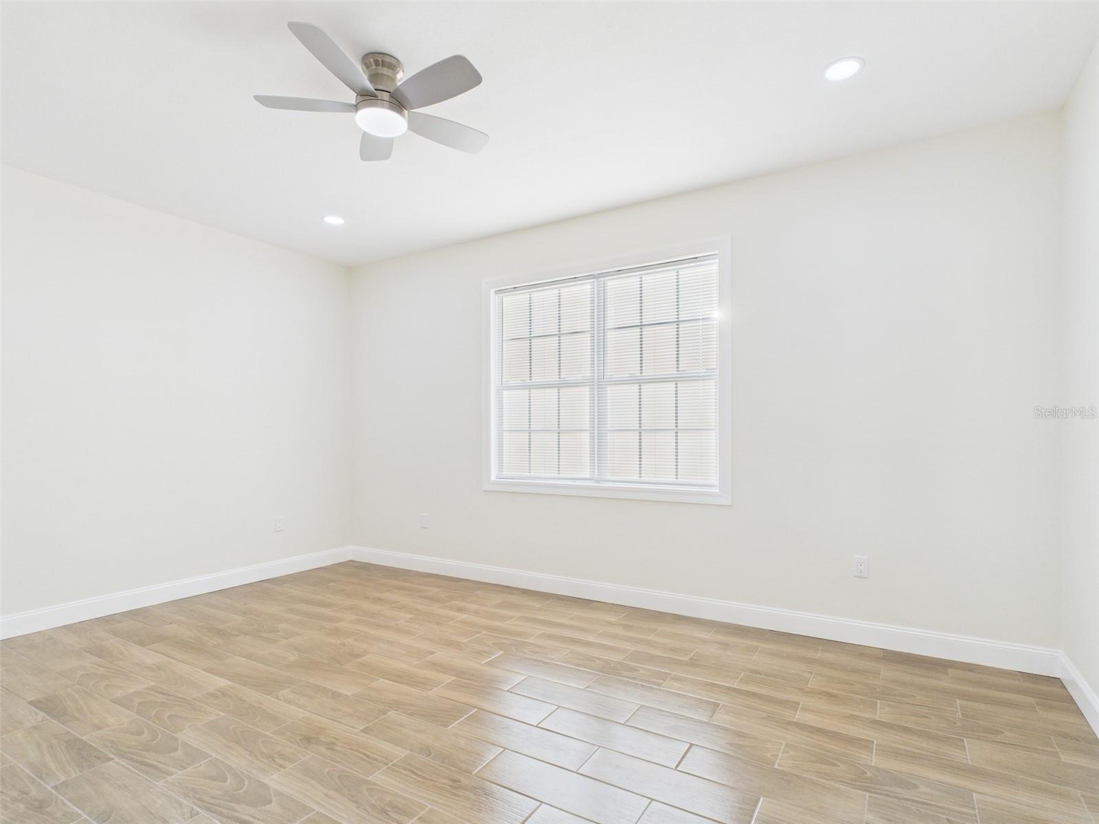 Image 12 of 31 For 721 4th Street