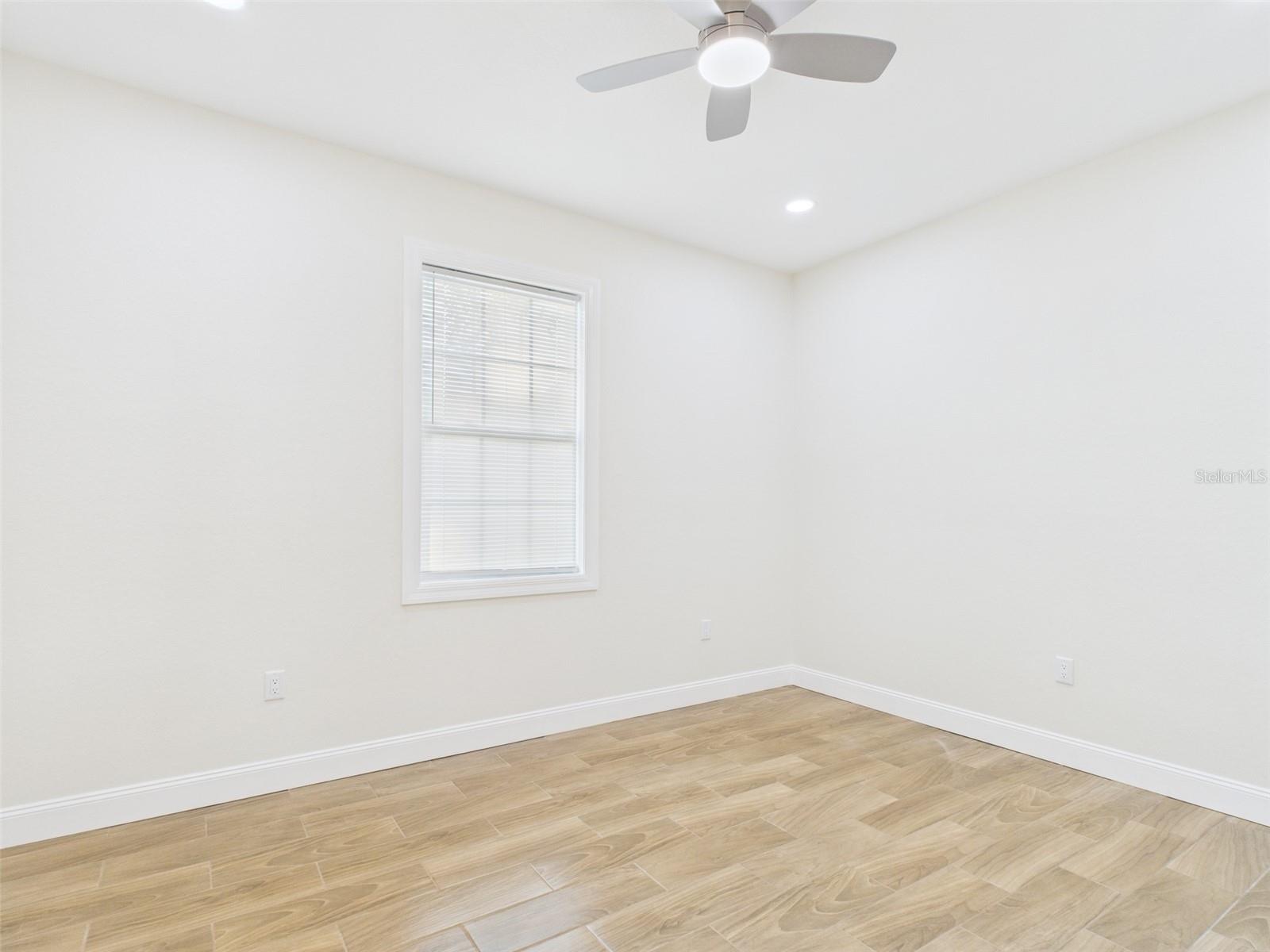 Image 19 of 31 For 721 4th Street