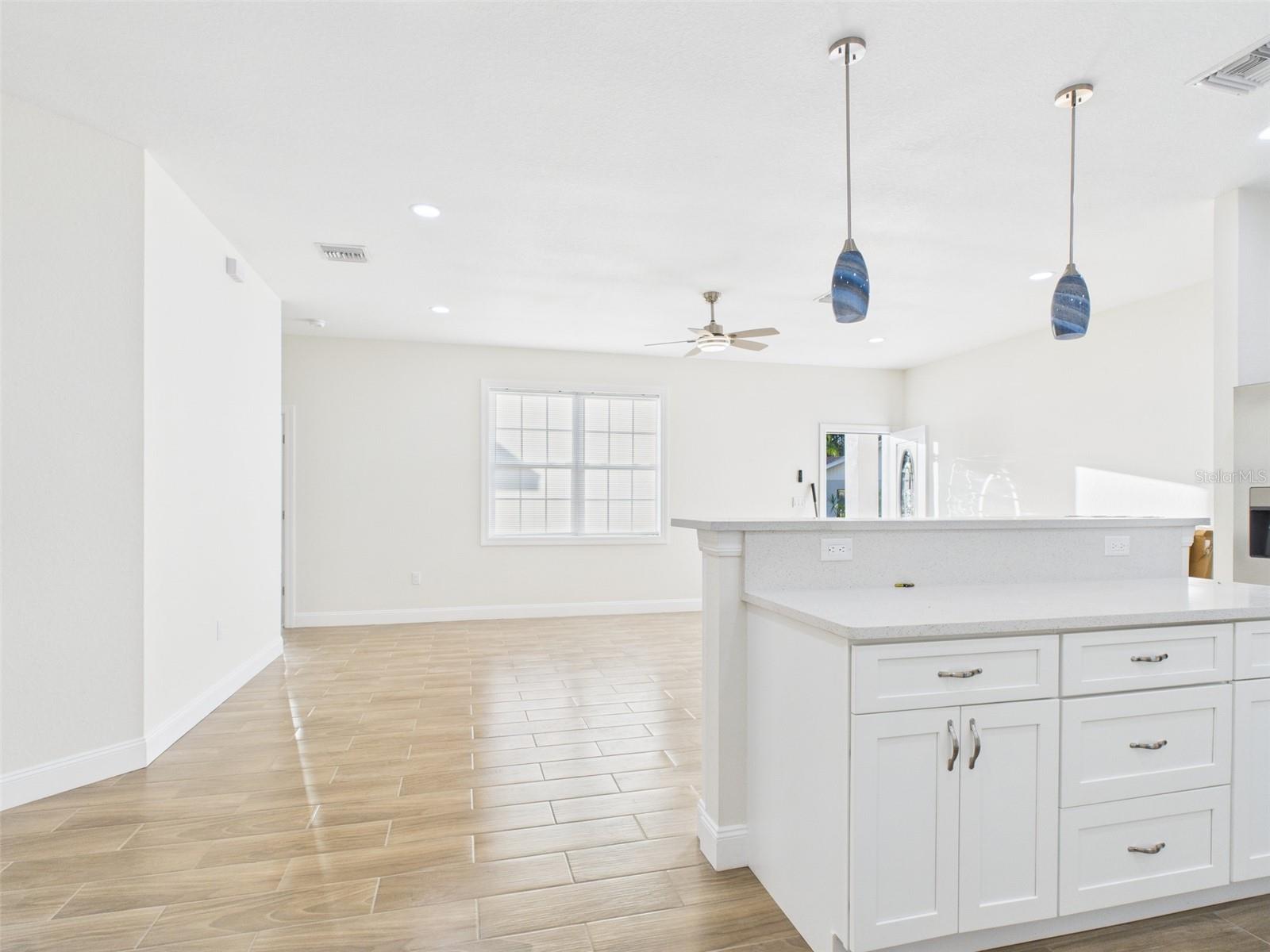 Image 7 of 31 For 721 4th Street