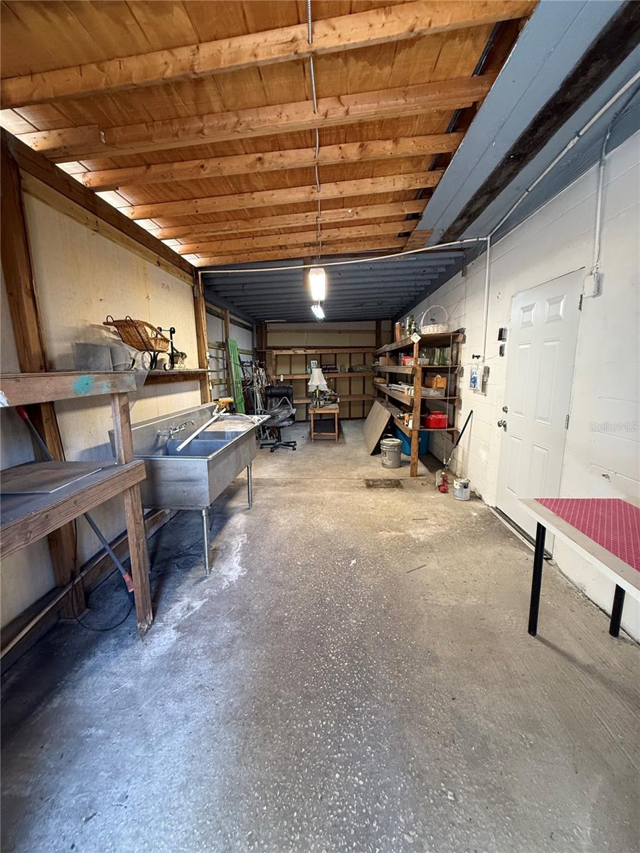 Image 11 of 16 For 2595 Avenue G Nw