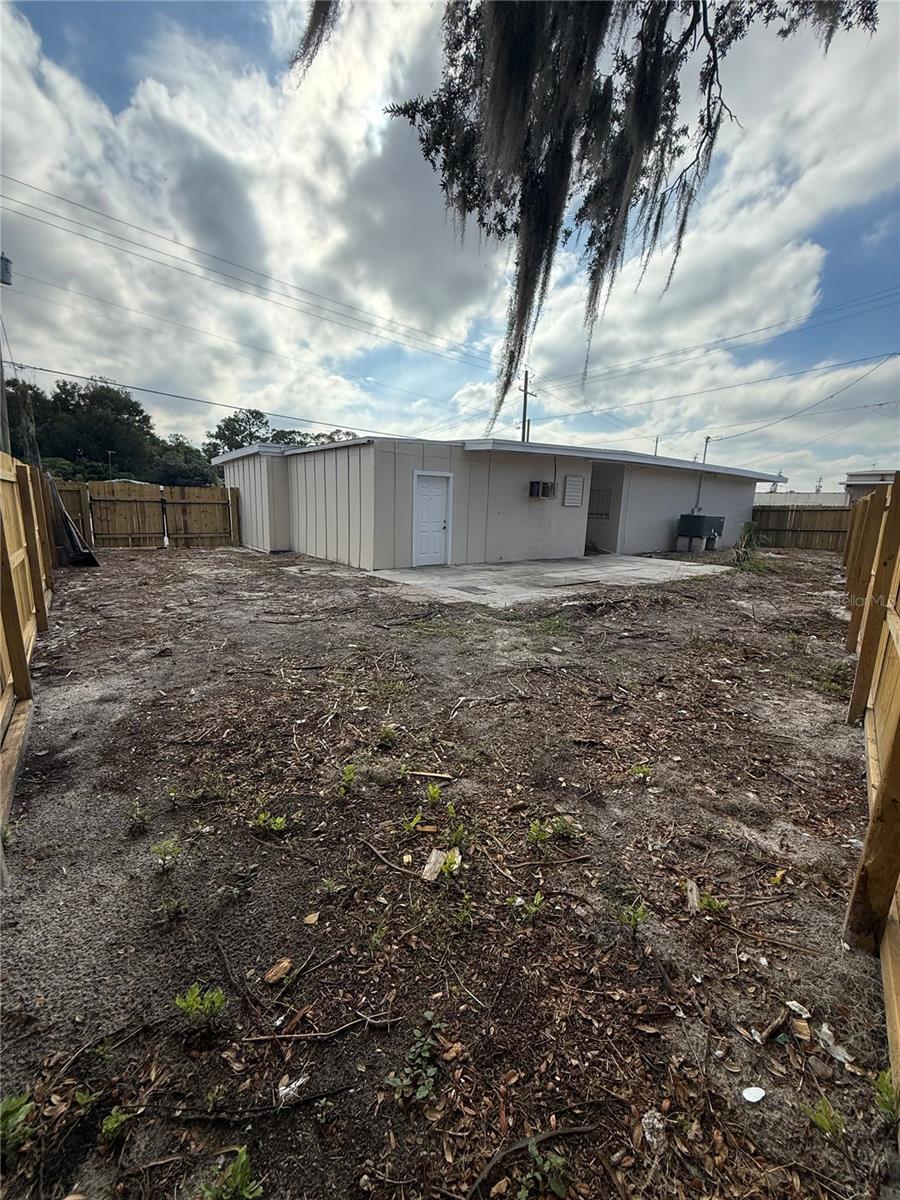 Image 13 of 16 For 2595 Avenue G Nw