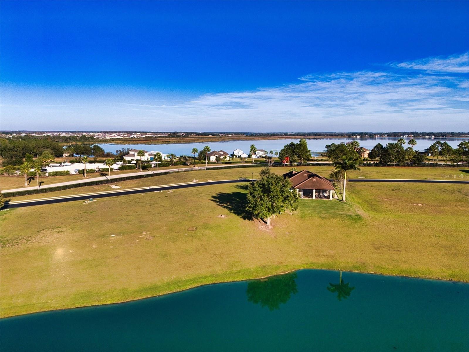 Image 10 of 13 For 816 Waterfern Trail Drive