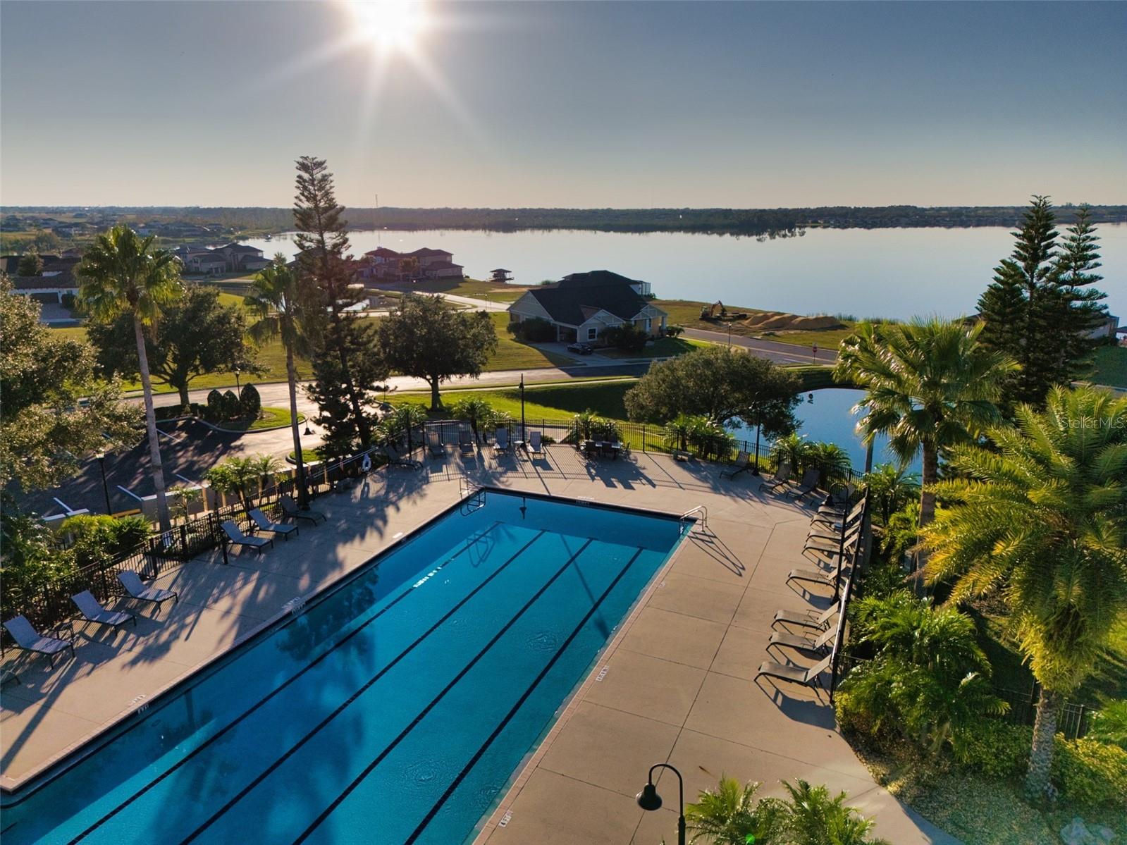 Image 7 of 13 For 816 Waterfern Trail Drive