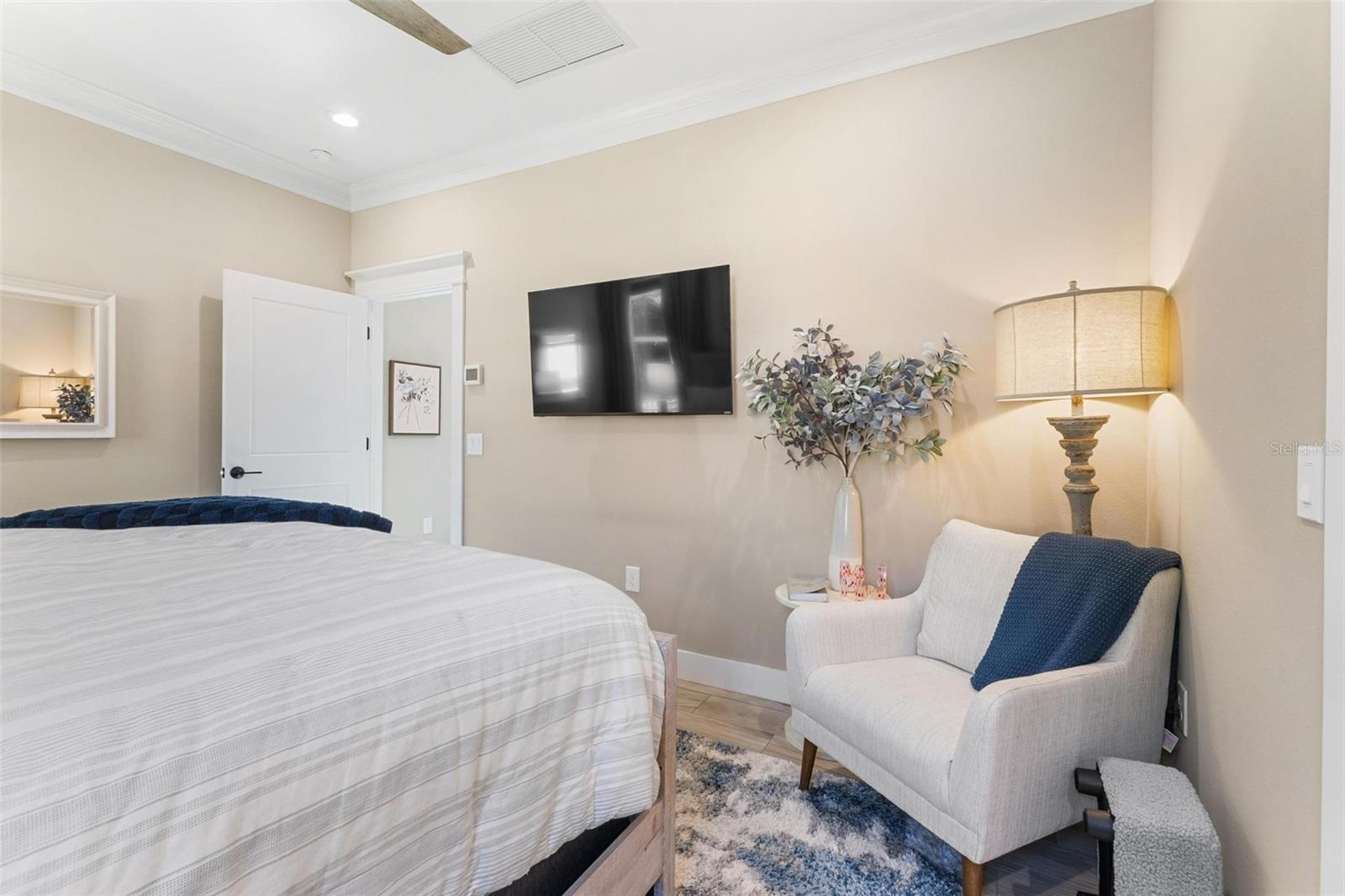 Image 17 of 41 For 3160 Oak Park Drive