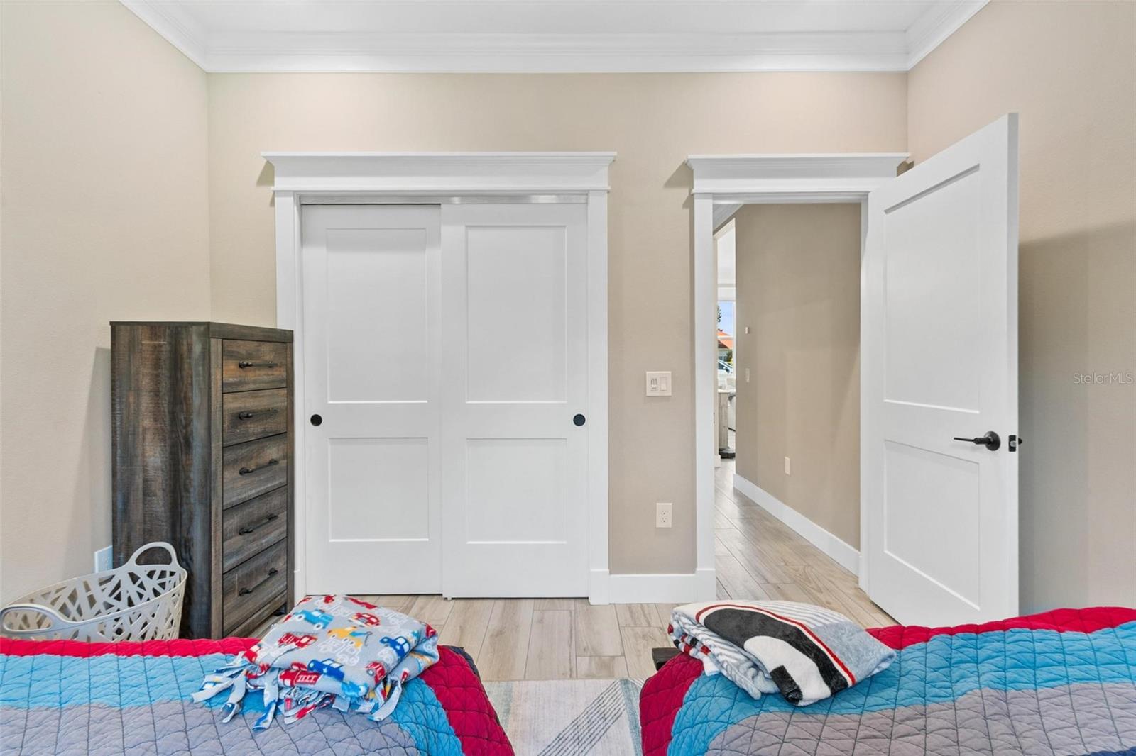 Image 25 of 41 For 3160 Oak Park Drive