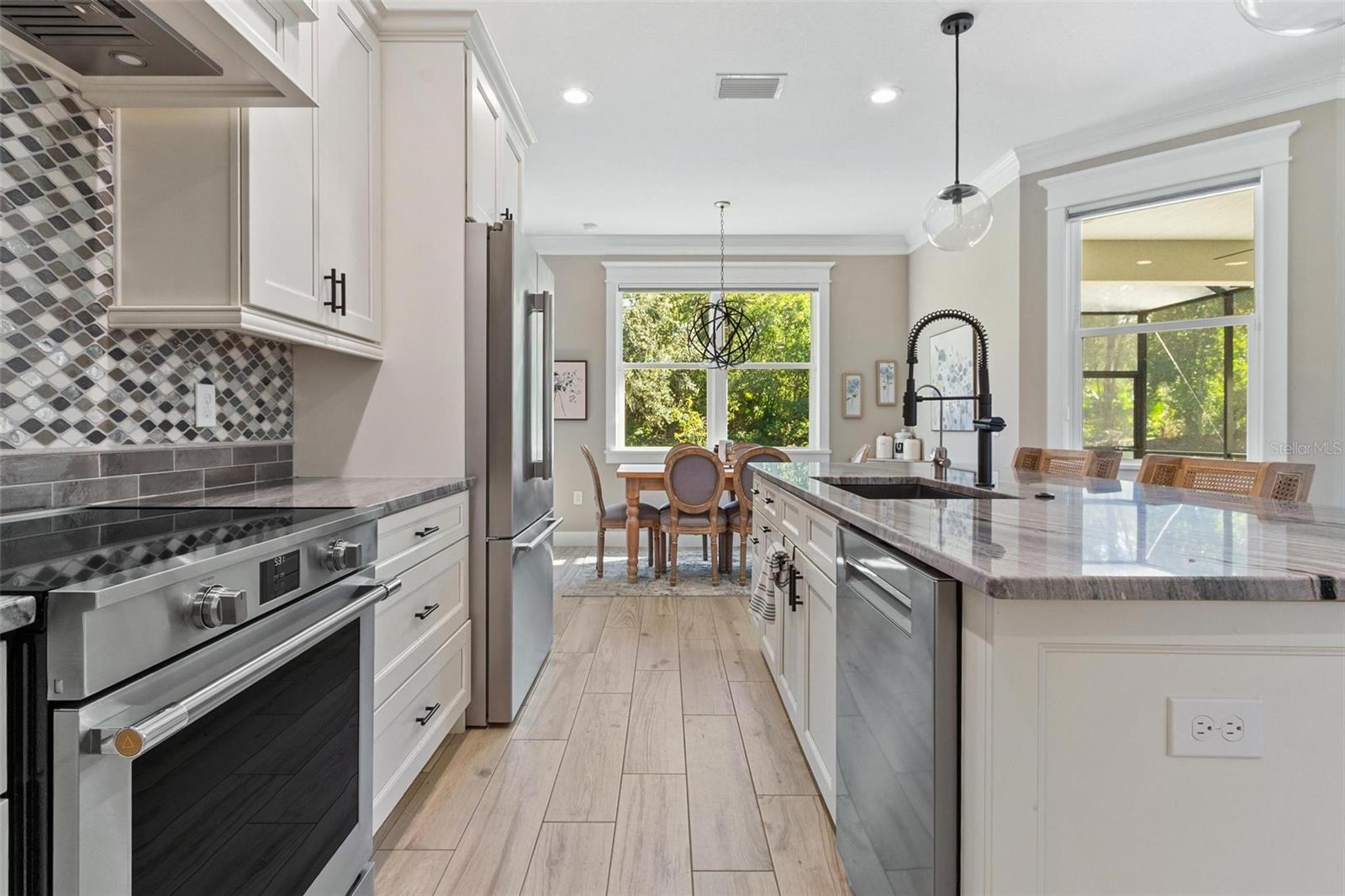 Image 5 of 41 For 3160 Oak Park Drive