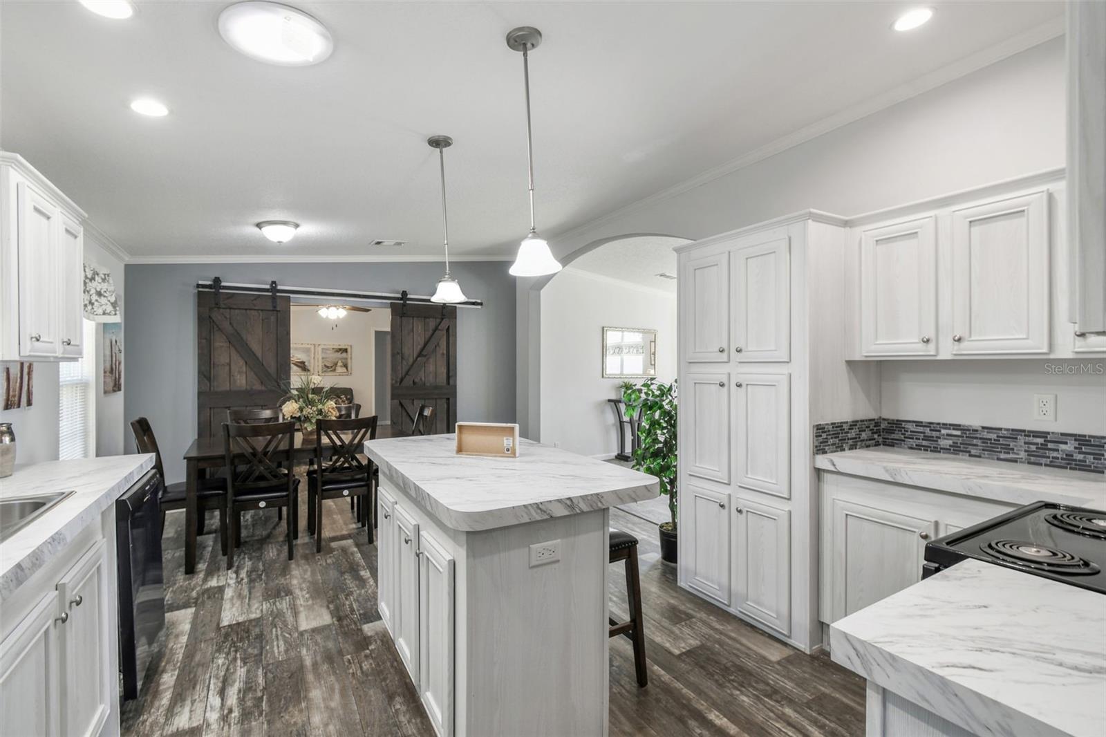 Image 17 of 43 For 21 Roels Street