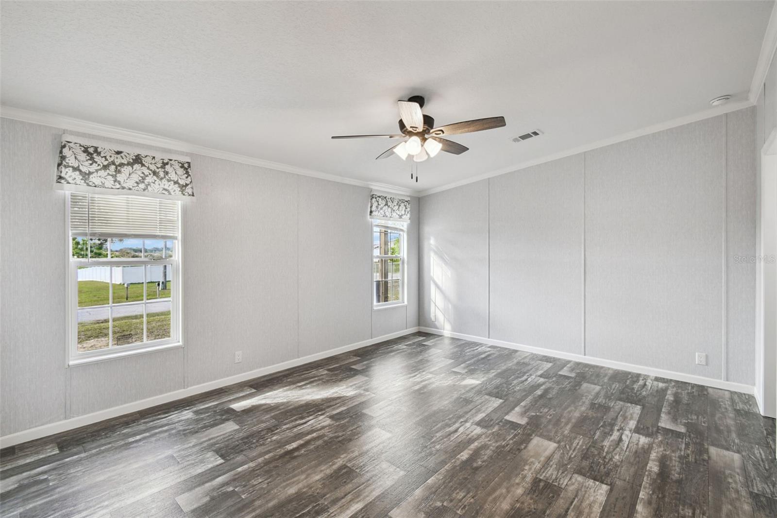 Image 19 of 43 For 21 Roels Street