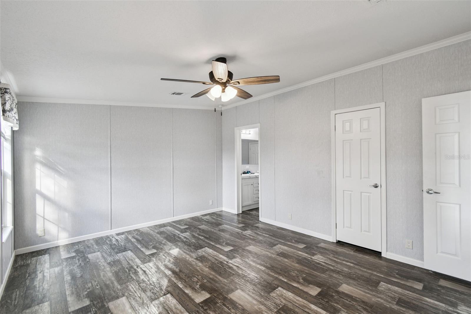 Image 20 of 43 For 21 Roels Street