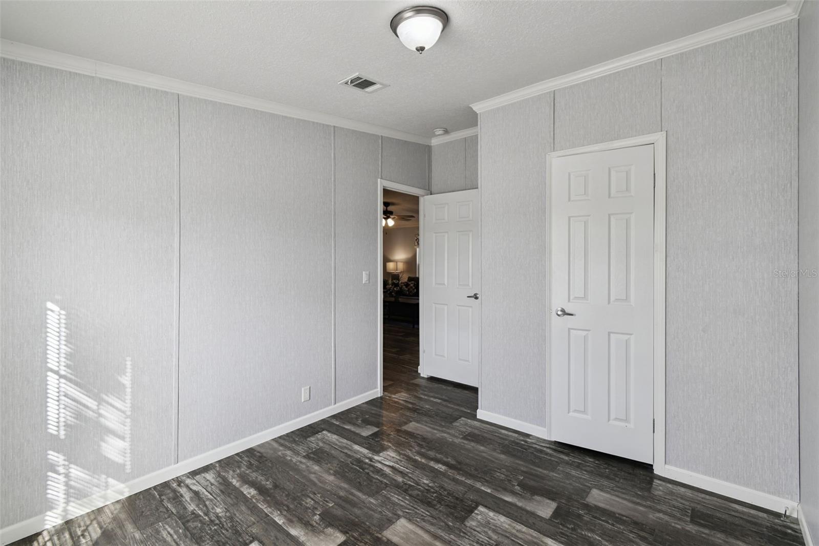 Image 32 of 43 For 21 Roels Street