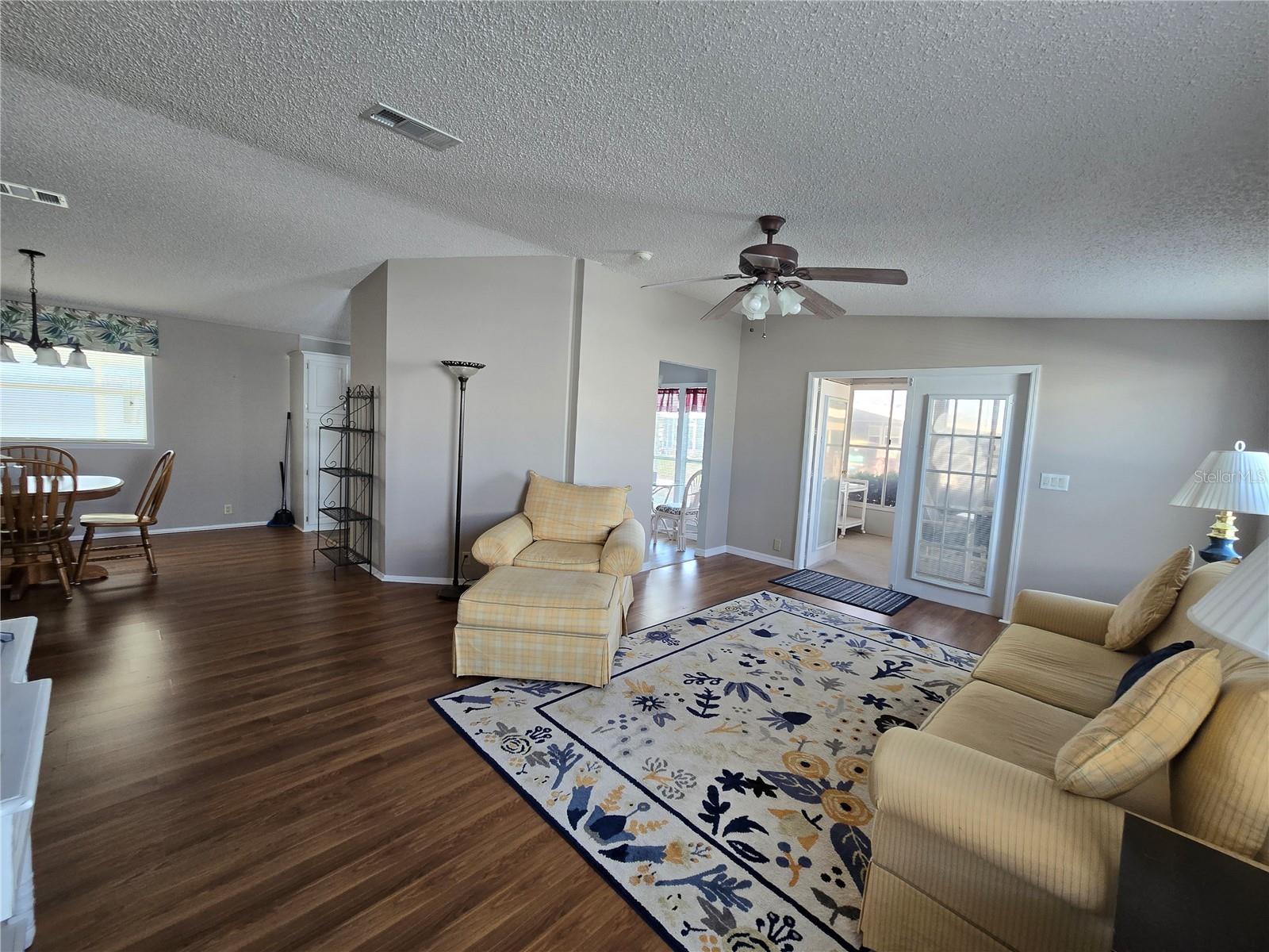 Image 16 of 85 For 353 Melbourn Drive