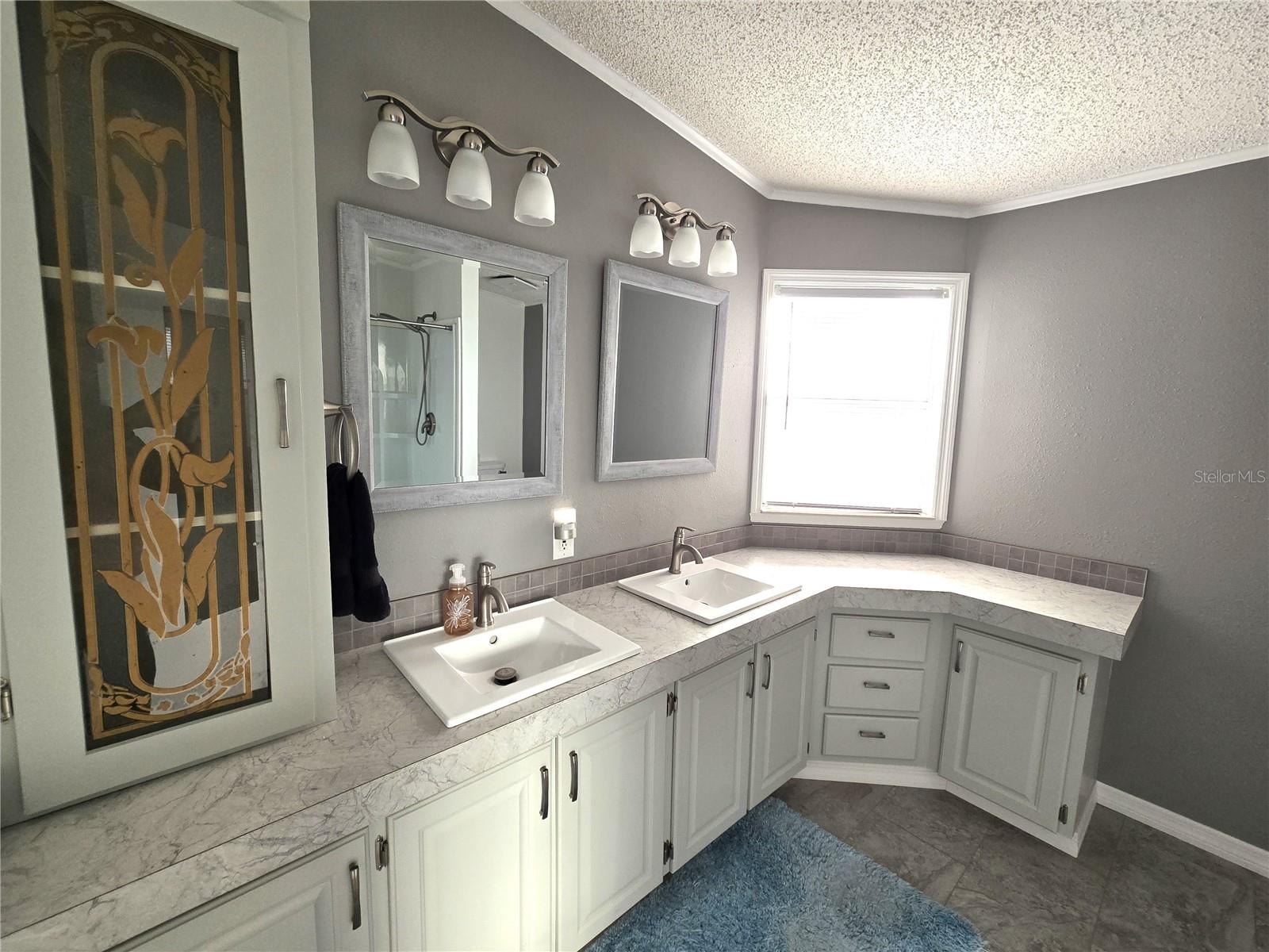 Image 35 of 85 For 353 Melbourn Drive