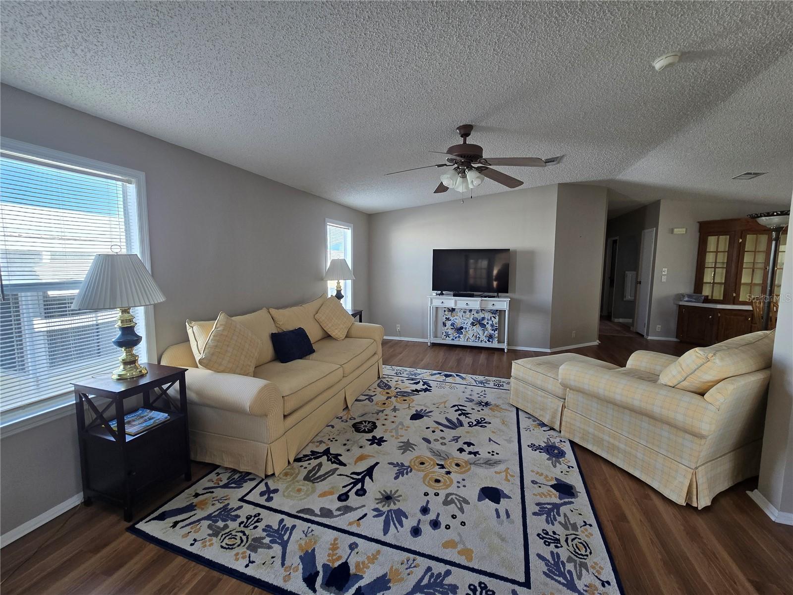 Image 9 of 85 For 353 Melbourn Drive