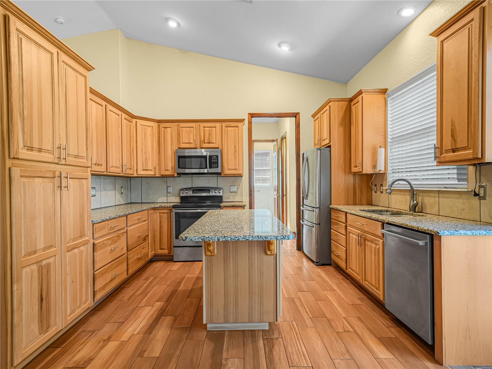 Image 5 of 36 For 100 Reedy Creek Drive