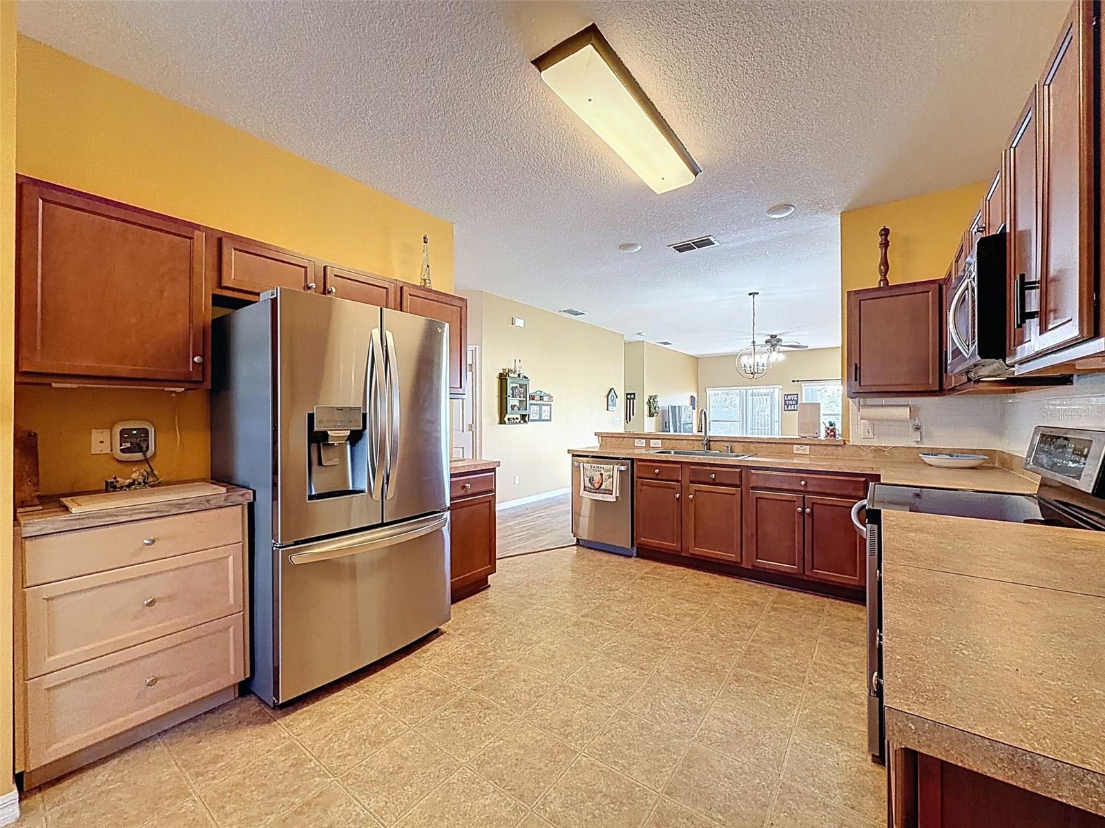 Image 11 of 70 For 1120 Maplebrook Drive