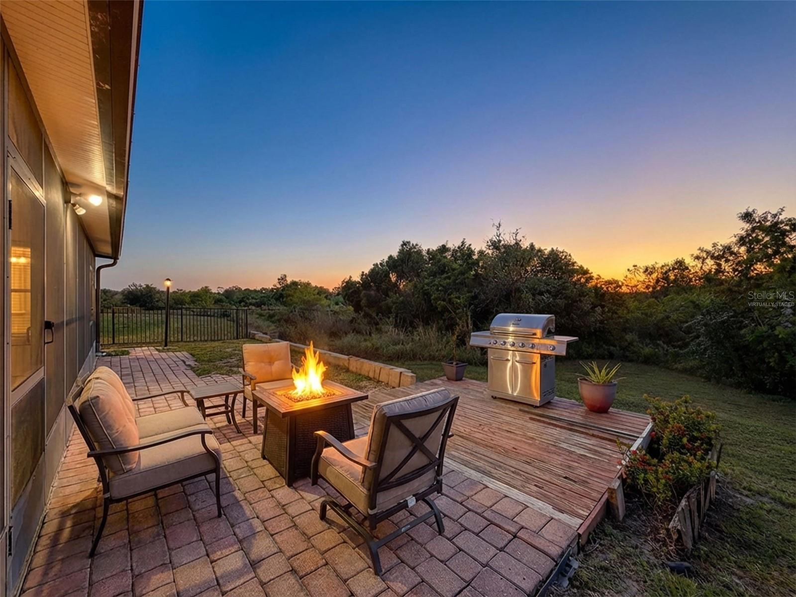 Image 4 of 70 For 1120 Maplebrook Drive