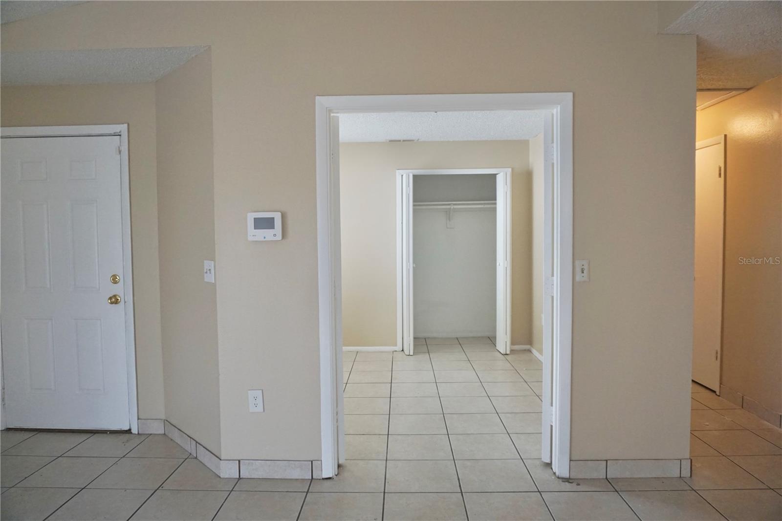 Image 15 of 20 For 817 Whisper Lake Court