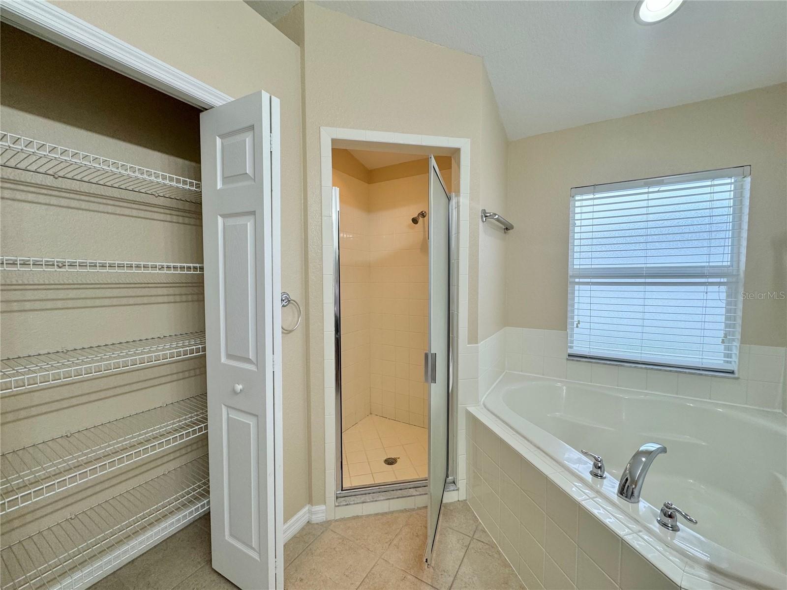 Image 22 of 34 For 140 Mandolin Drive