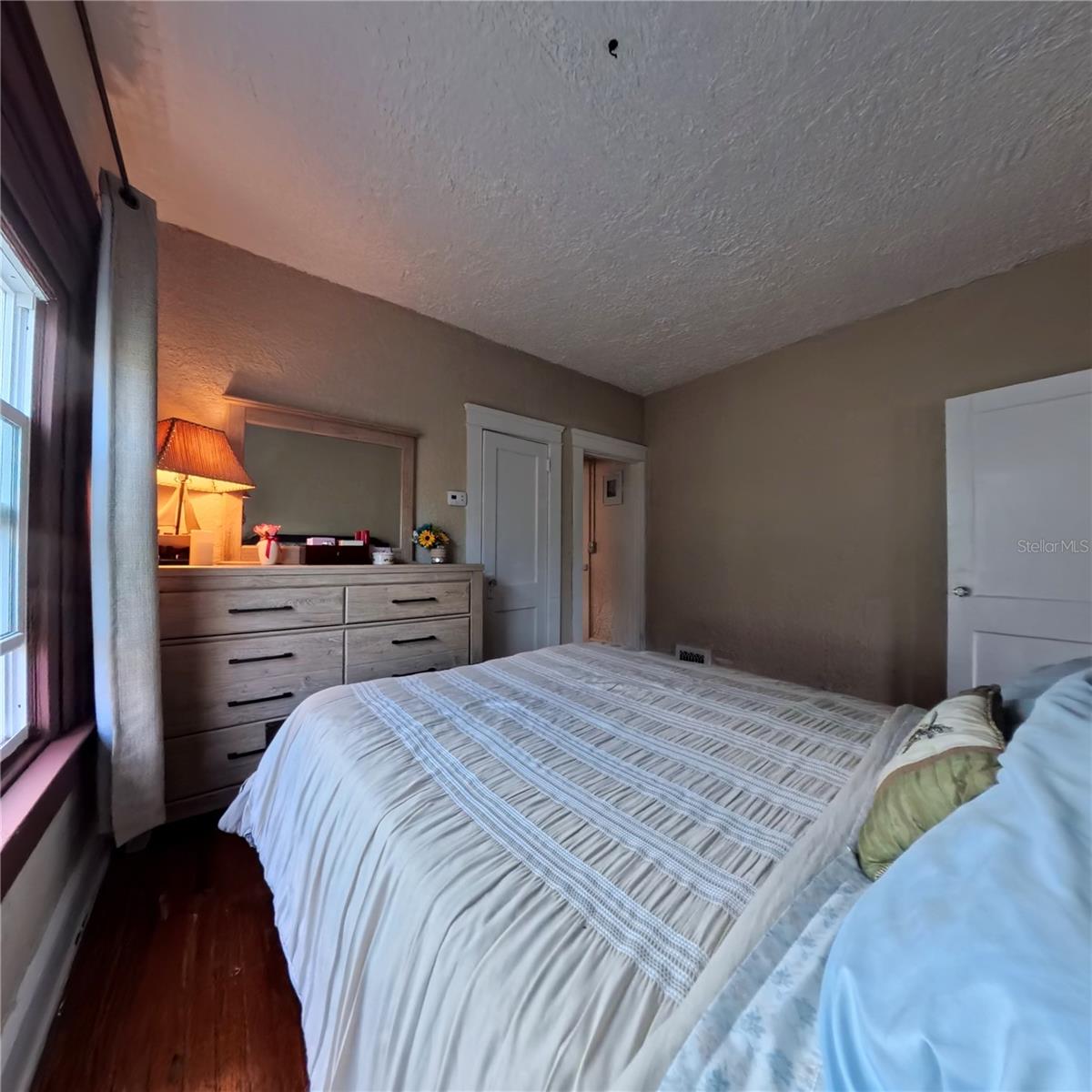 Image 37 of 96 For 434 Vermont Avenue