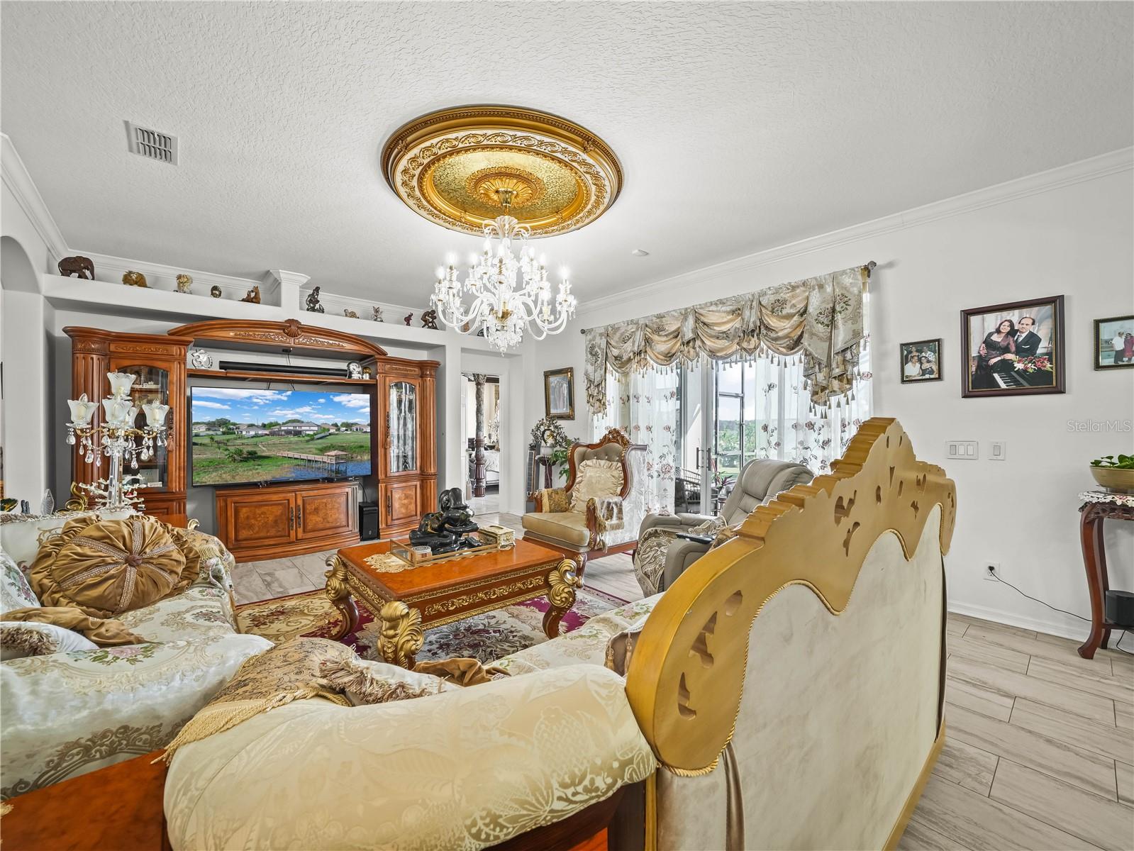 Image 18 of 69 For 4706 Brookshire Court