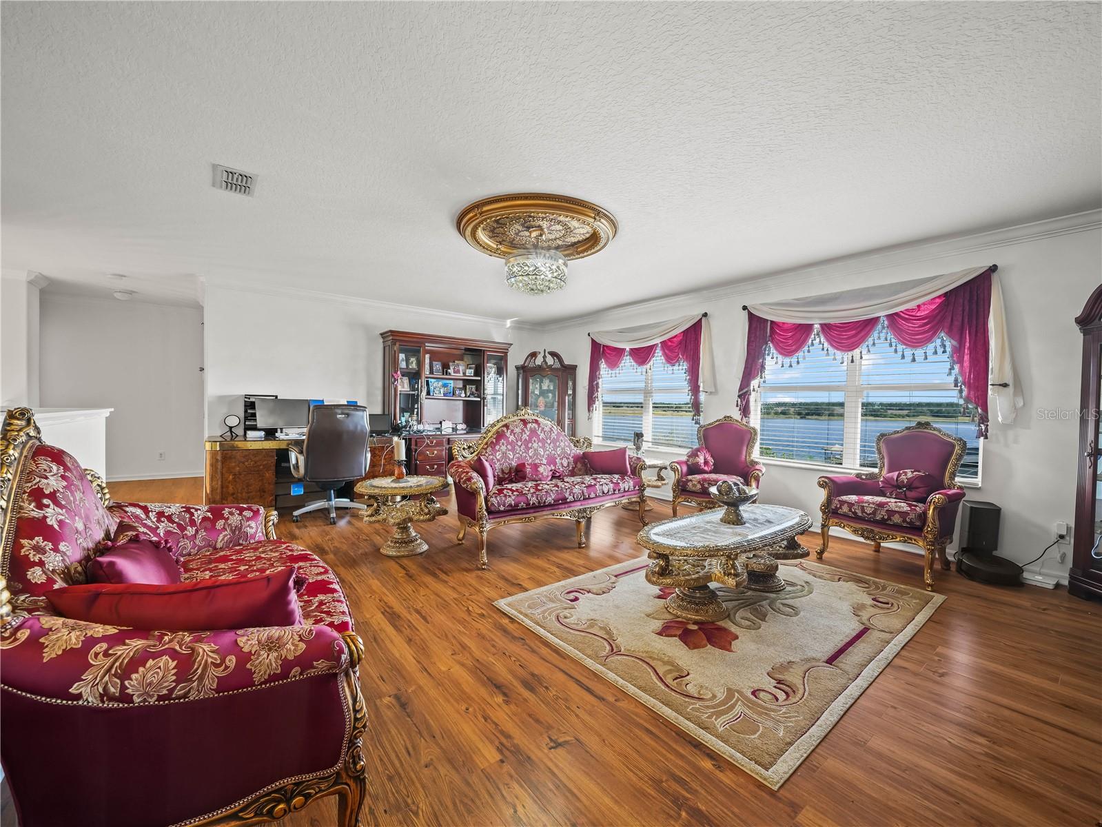 Image 32 of 69 For 4706 Brookshire Court