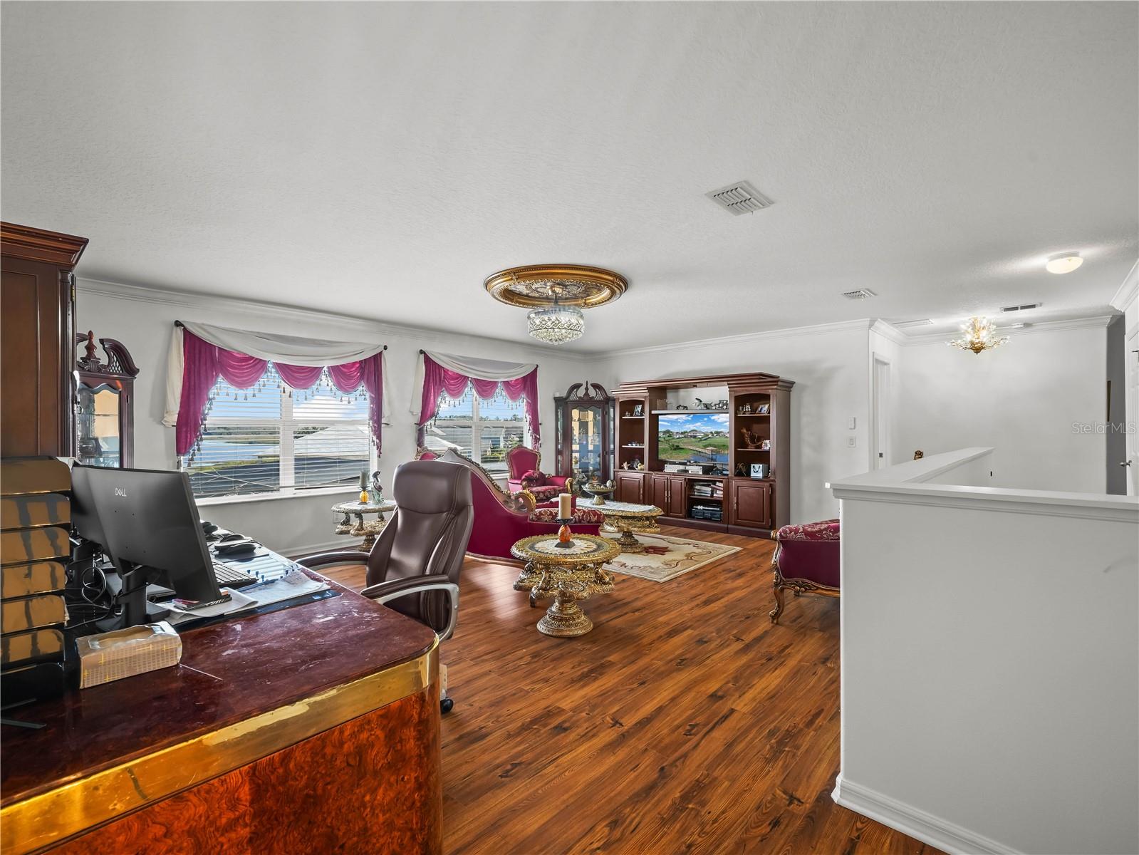 Image 33 of 69 For 4706 Brookshire Court