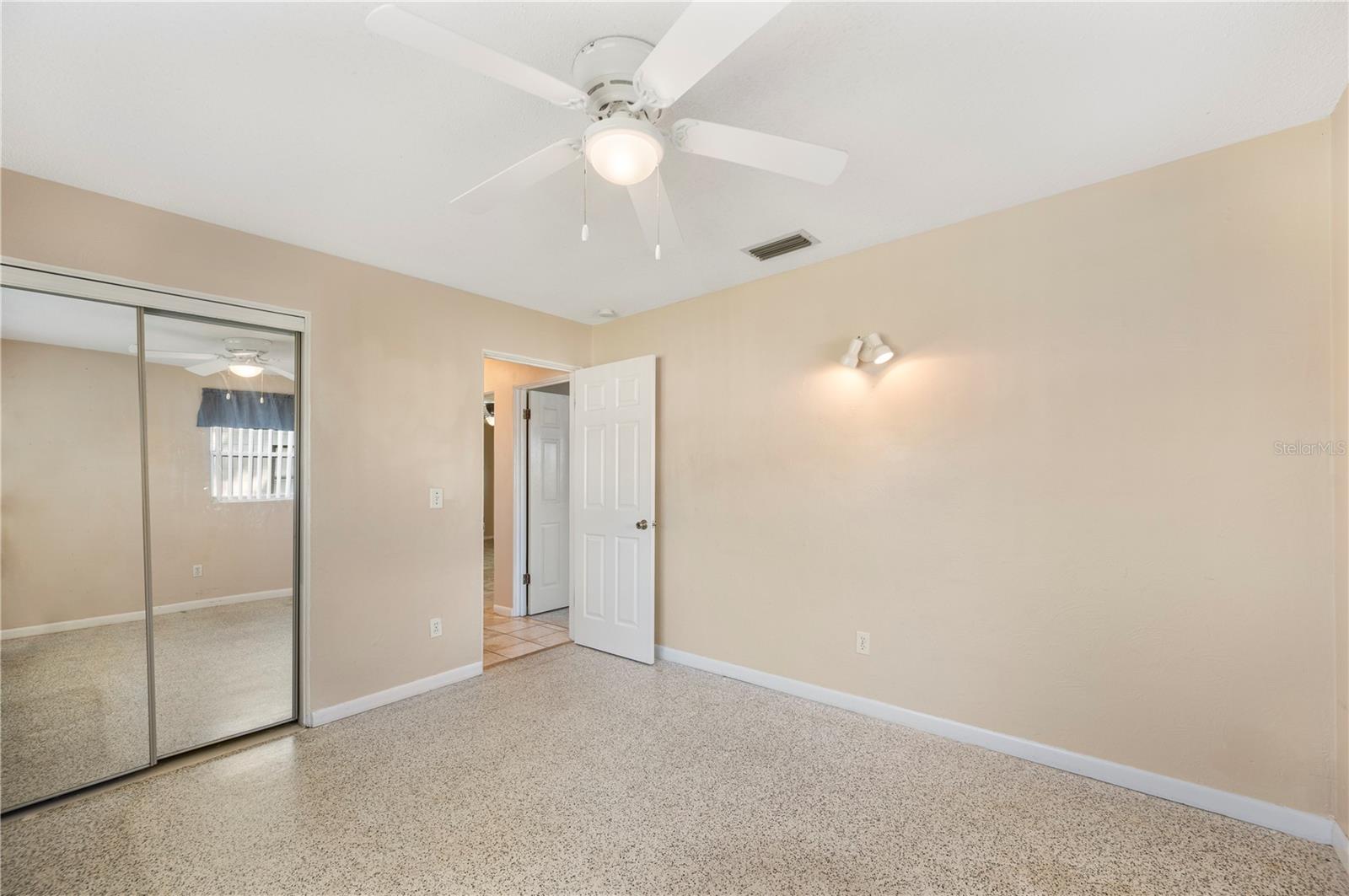 Image 17 of 37 For 87 High Street