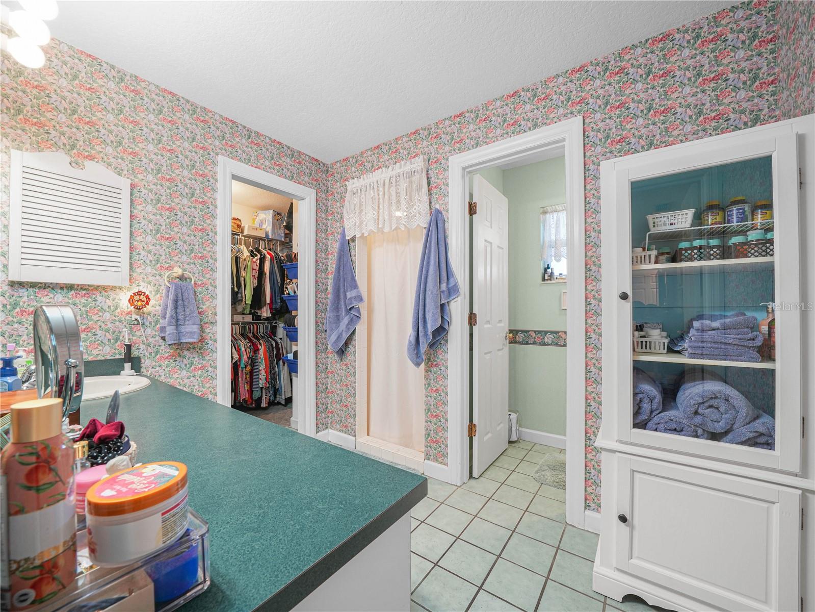 Image 19 of 47 For 51 Fairchild Street