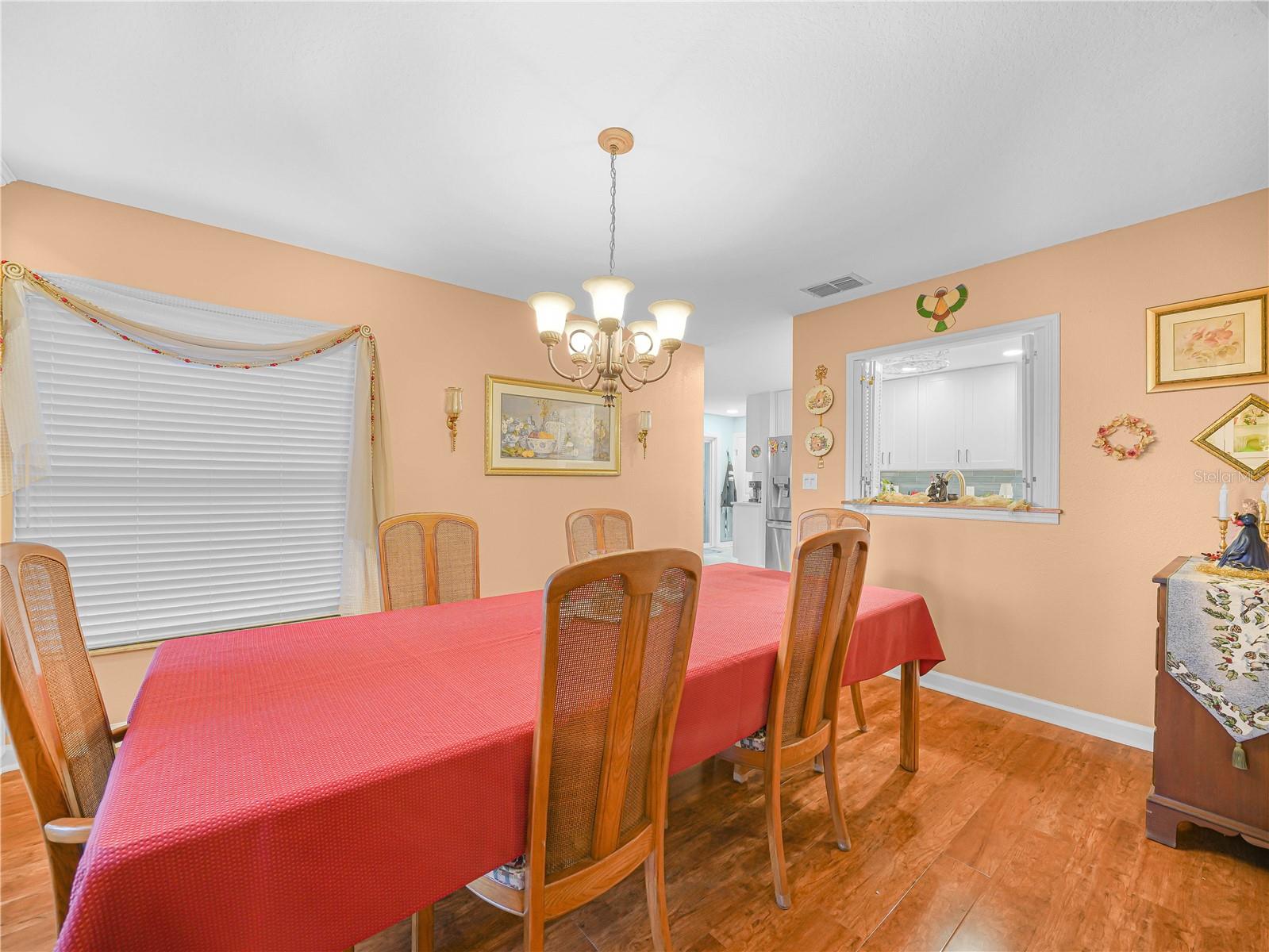 Image 8 of 47 For 51 Fairchild Street