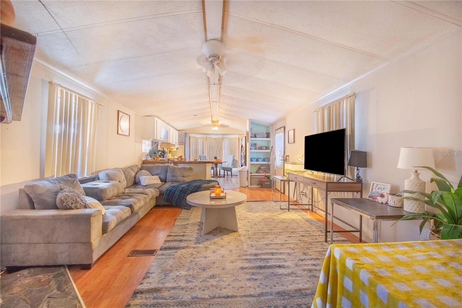 Image 14 of 24 For 1252 Alligator Alley