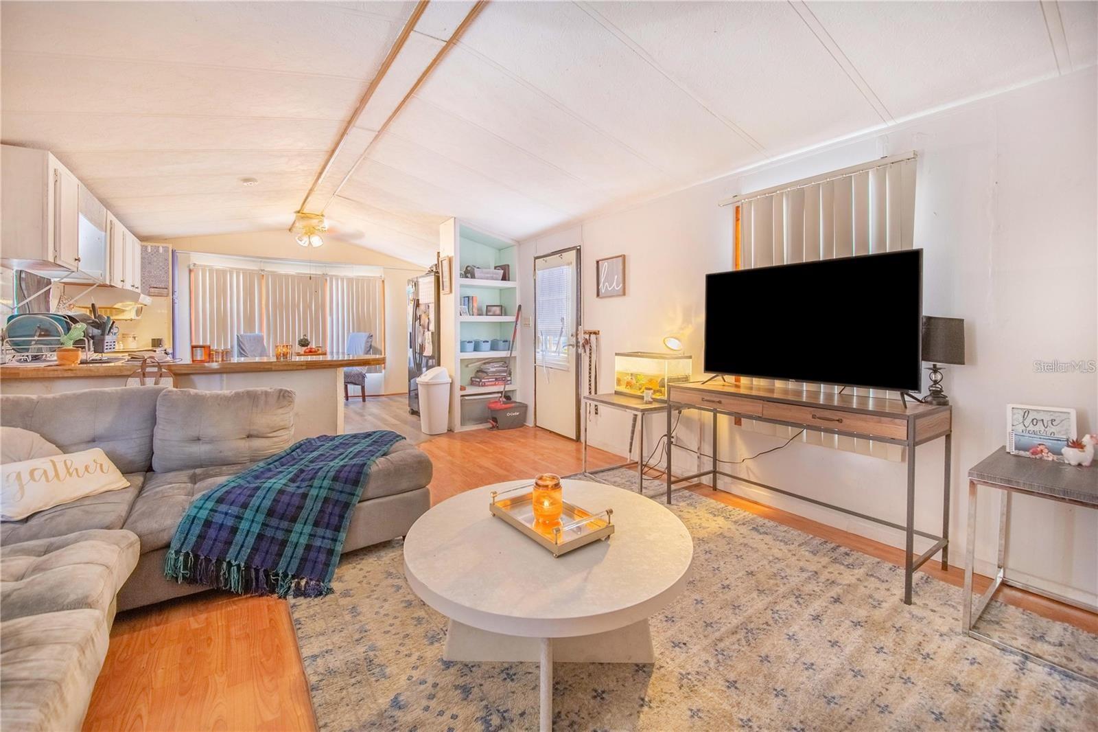 Image 15 of 24 For 1252 Alligator Alley