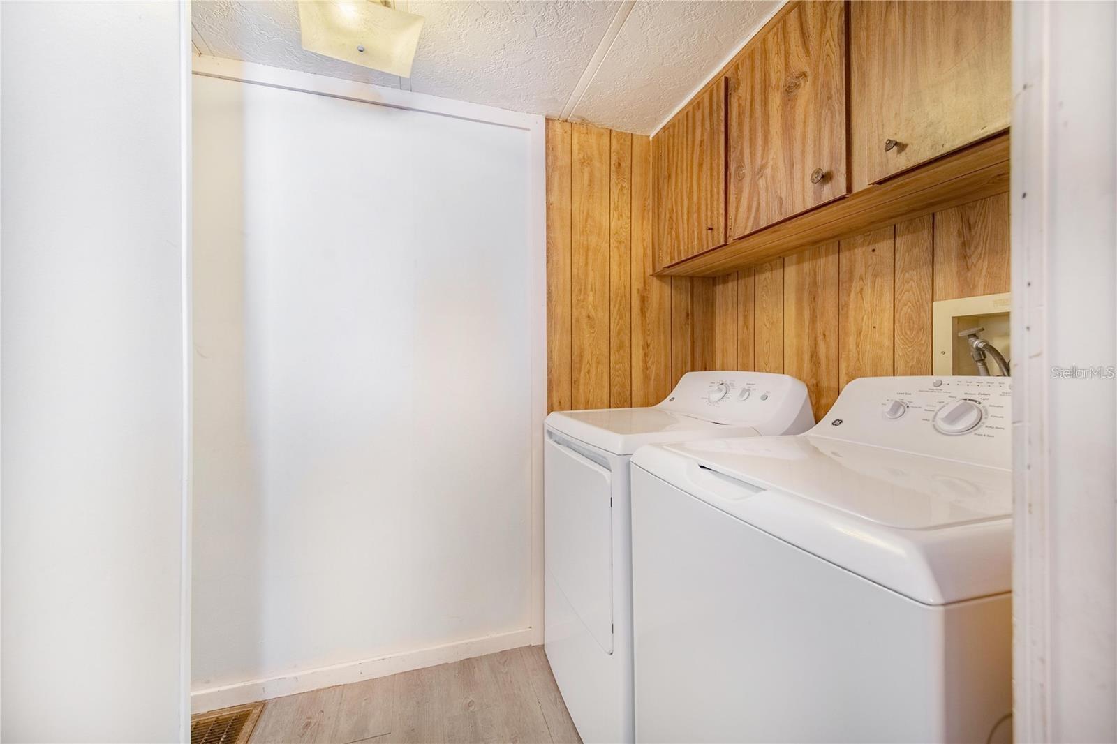 Image 19 of 24 For 1252 Alligator Alley