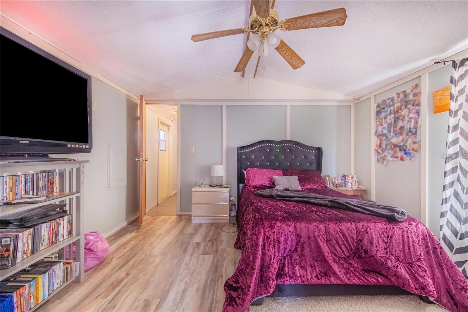 Image 22 of 24 For 1252 Alligator Alley