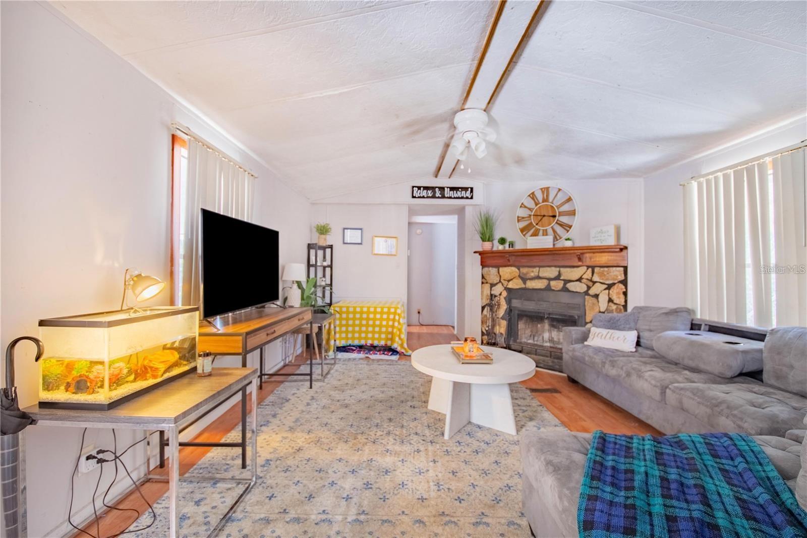 Image 9 of 24 For 1252 Alligator Alley