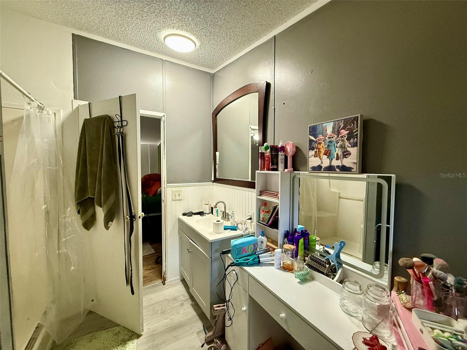 Image 16 of 36 For 302 Donald Lane