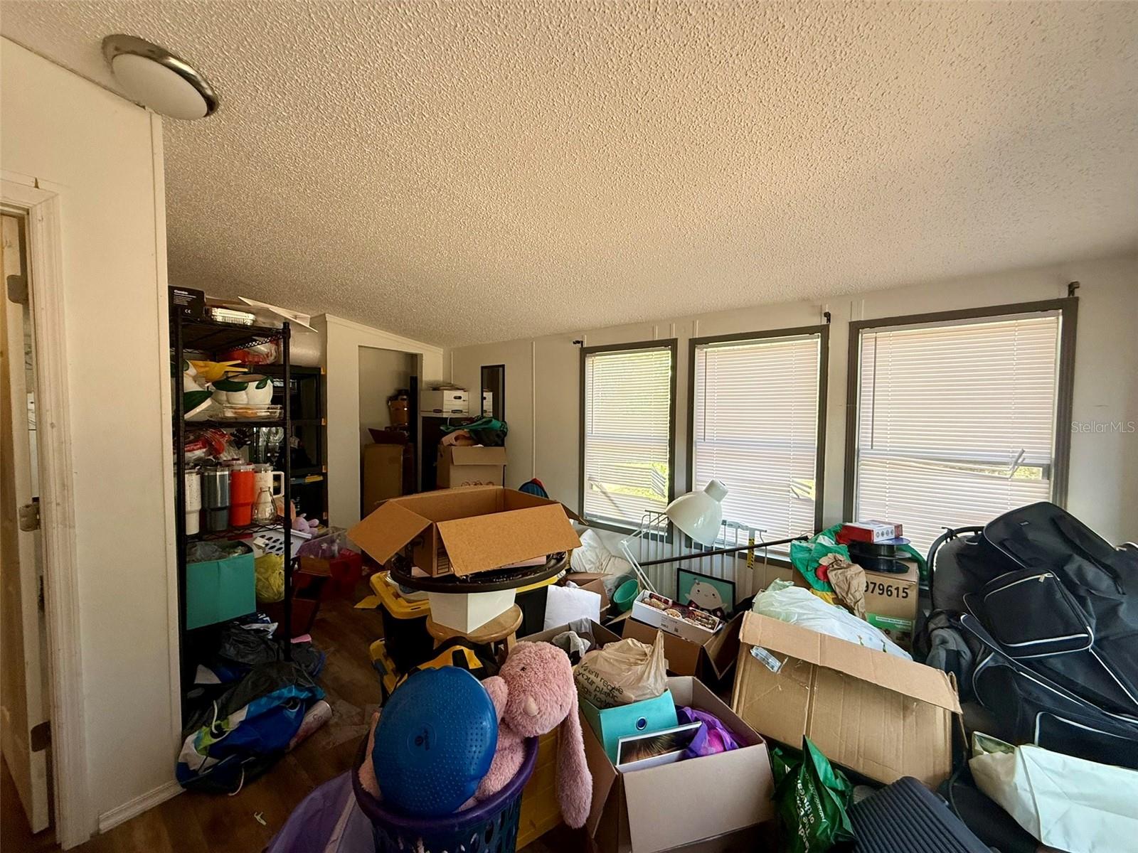 Image 27 of 36 For 302 Donald Lane