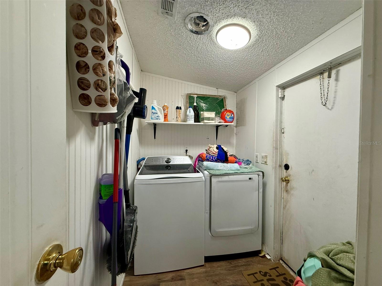 Image 29 of 36 For 302 Donald Lane