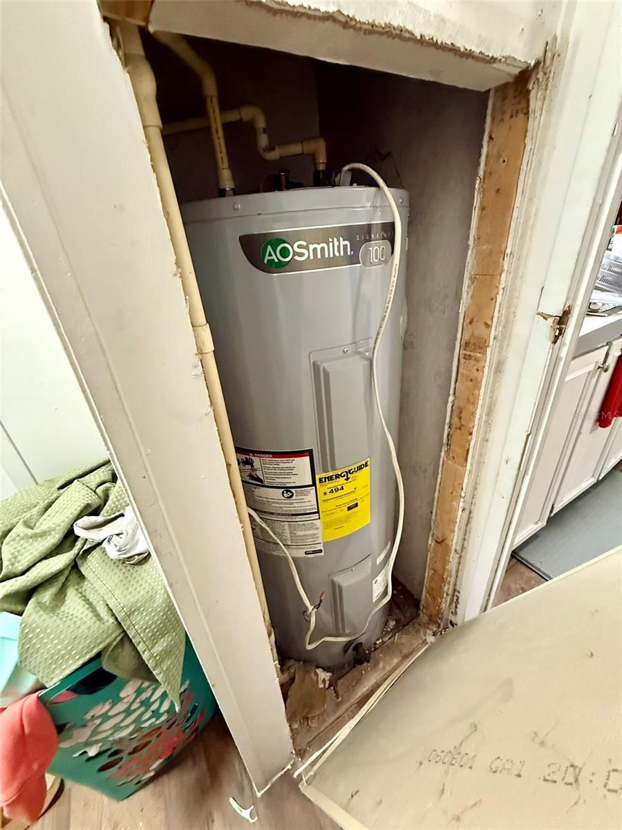 Image 30 of 36 For 302 Donald Lane