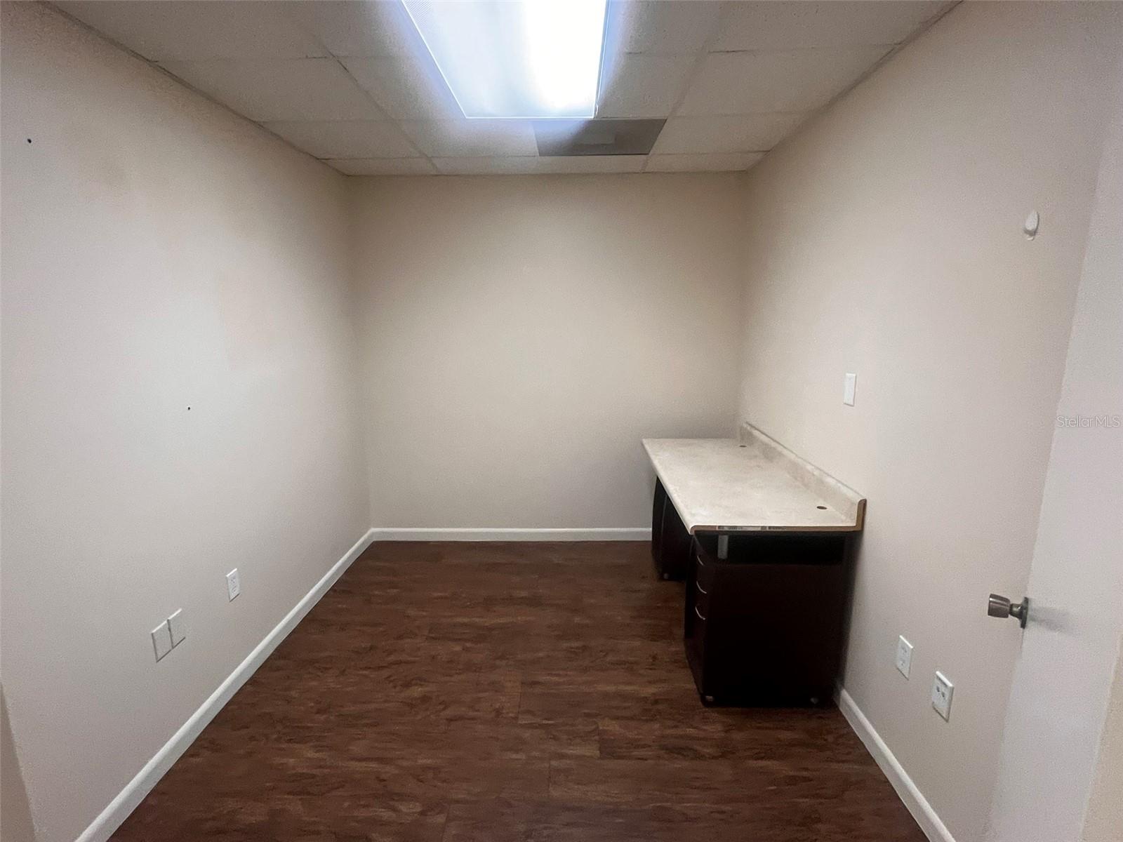 Image 7 of 17 For 1130 1st Street S