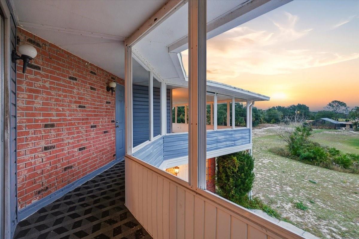 Image 16 of 59 For 8837 Oakwood Drive