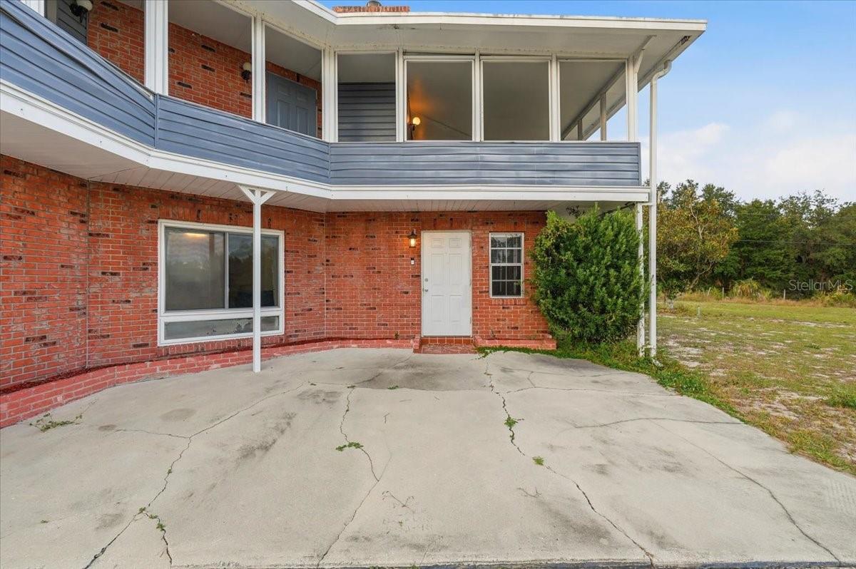 Image 19 of 59 For 8837 Oakwood Drive