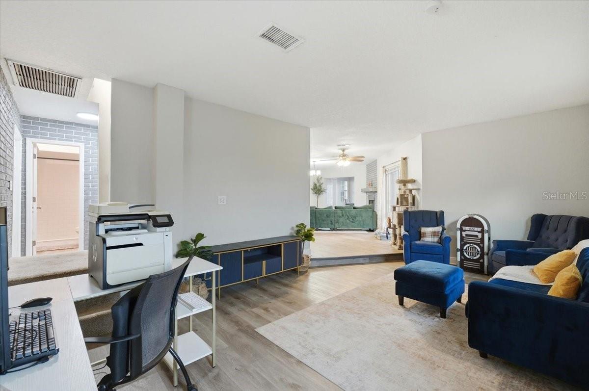 Image 20 of 59 For 8837 Oakwood Drive