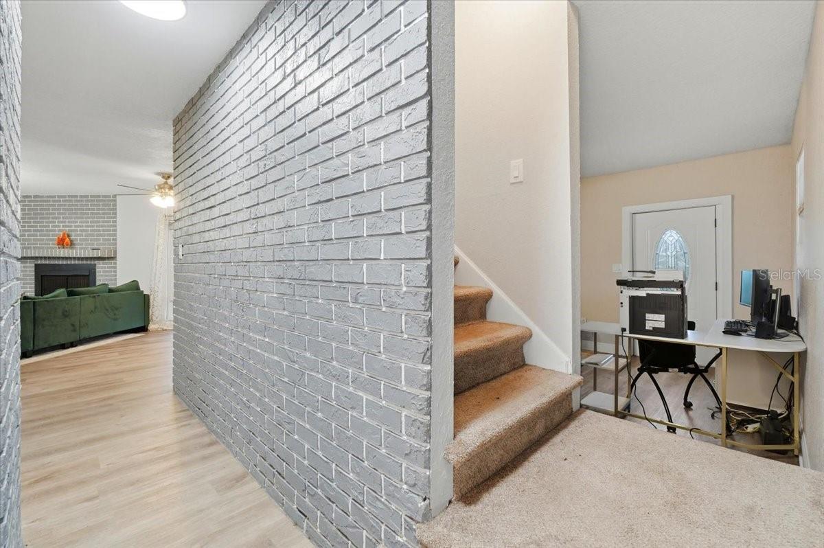 Image 34 of 59 For 8837 Oakwood Drive