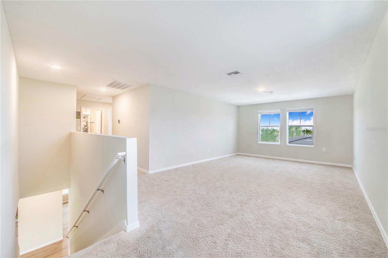 Image 18 of 37 For 870 Sand Sea Place